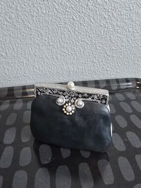 Classic Collection The Ophelia Decorative Miniature Clutch Black Rhinestones